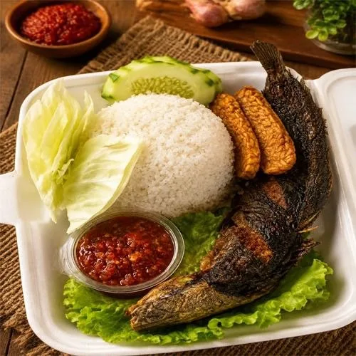 Nasi Putih Ikan Lele Goreng